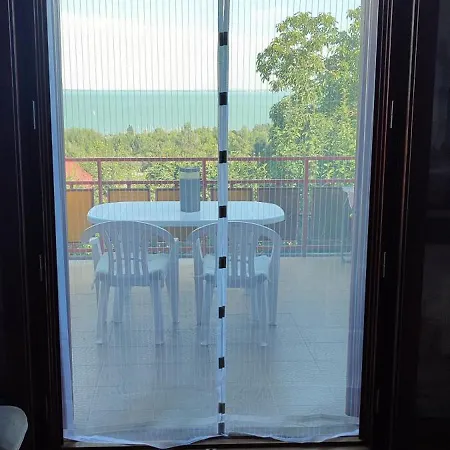 Apartment Panorama Balatonalmadi